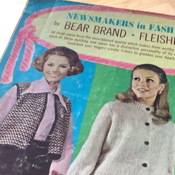 1969 knitting vogue magazine in excellent condition - Picture 5 of 7